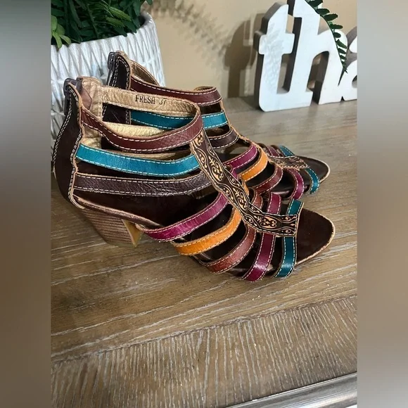 Spring Step Fresh Caged Strappy Heeled Leather Sandals - Picture 13 of 16